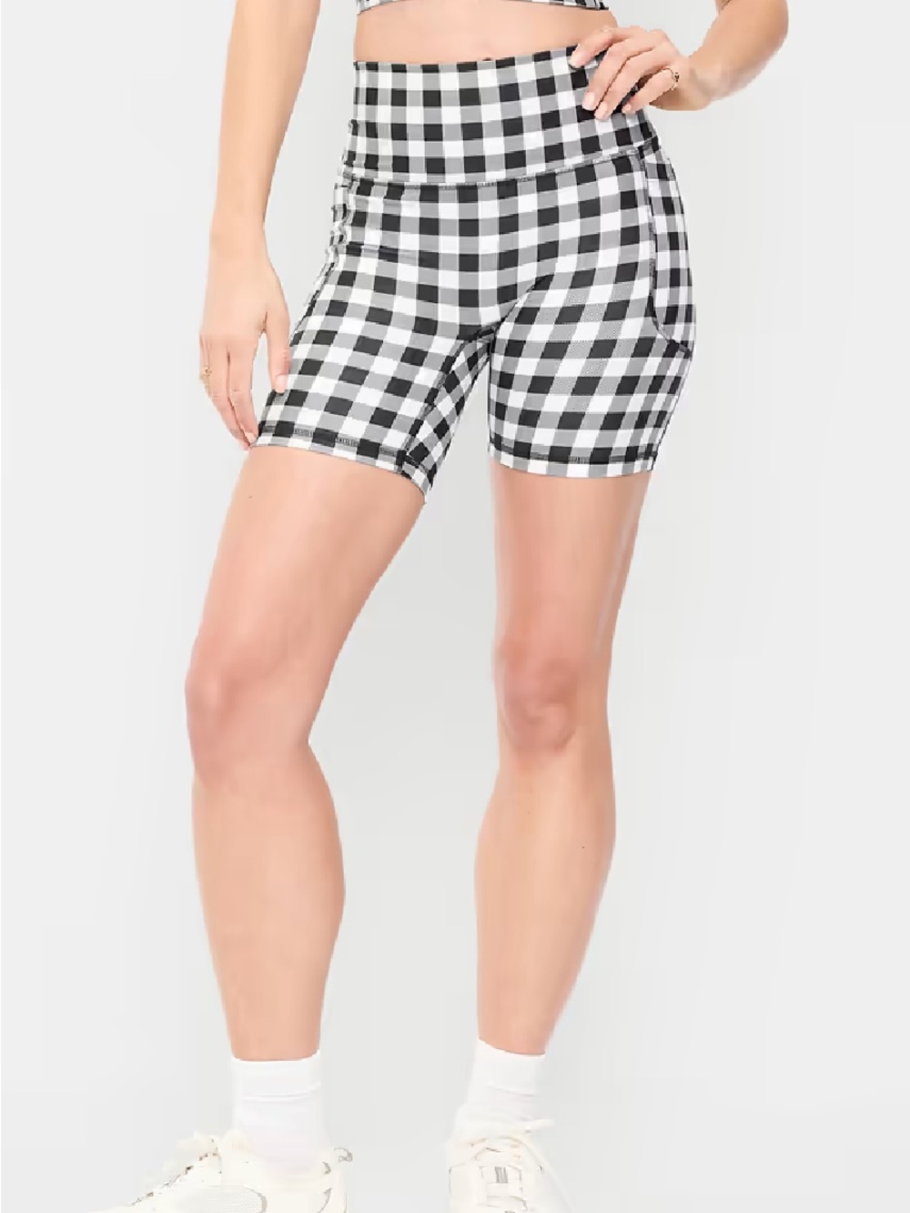 Old Navy Extra-High Waisted PowerSoft Boundless Pocket Biker Shorts 6” inseam